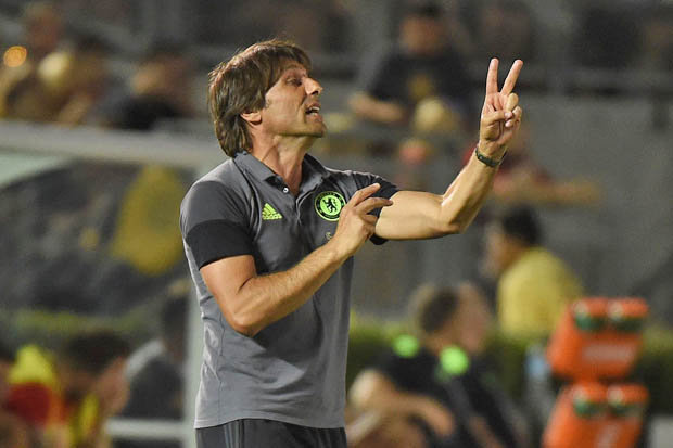 Conte có thừa chất lửa của Klopp và triết lý phòng ngự khó chịu như Mourinho. Ảnh: Internet.
