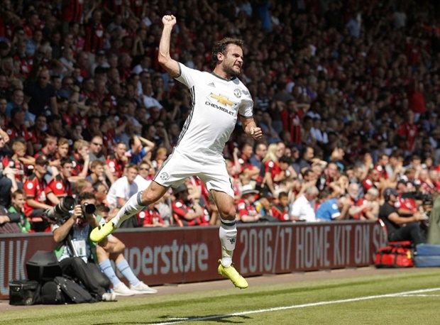 Mata thi đấu rất nỗ lực và đóng góp 1 bàn thắng trong trận gặp AFC Bournemouth. Ảnh: Internet.