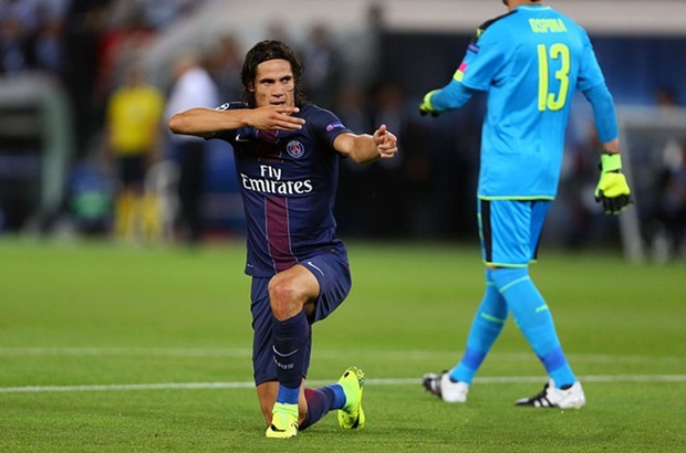 Cavani làm tung lưới Arsenal ngay giây 42. Ảnh: Internet.