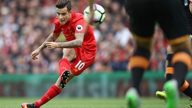 13.  Liverpool 5-1 Hull City (Vòng 6): "Thánh siêu phẩm" Philippe Coutinho tiếp tục lập công bằng một pha sút xa. Ảnh: Internet.