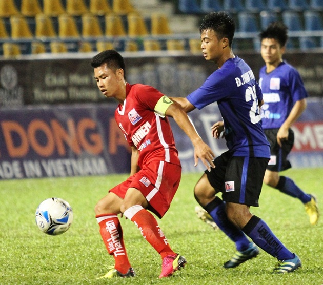 U21 Khánh Hòa (áo đỏ) có chiến thắng quan trọng trước U21 PVF. Ảnh: Internet.