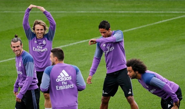Buổi tập của các cầu thủ Real Madrid diễn ra rất vui vẻ. Ảnh: Internet.