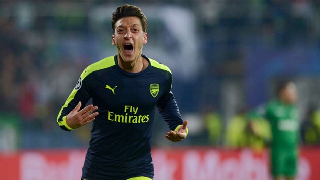 Mesut Oezil - Arsenal - Bàn thắng ghi được: 4.