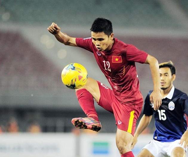 Văn Thắng được khen ngợi, nhưng người hâm mộ vẫn thấy sự chênh lệch đáng kể giữa anh với Xuân Trường. Ảnh: Quốc Bảo.