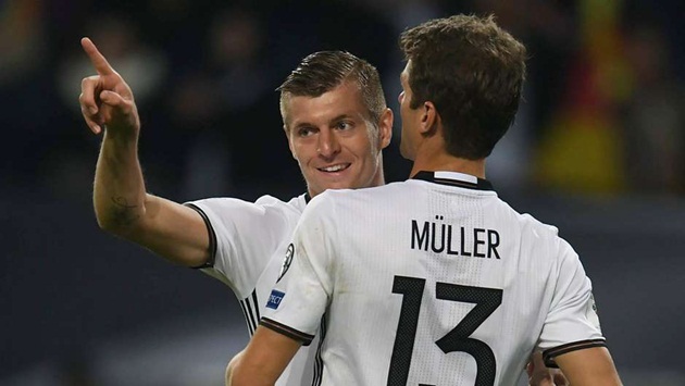 12 – Đức – 26 cầu thủ (không tính Bundesliga).