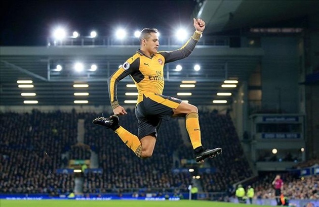 Alexis Sanchez sớm đưa Arsenal vươn lên dẫn bàn ở phút 20.