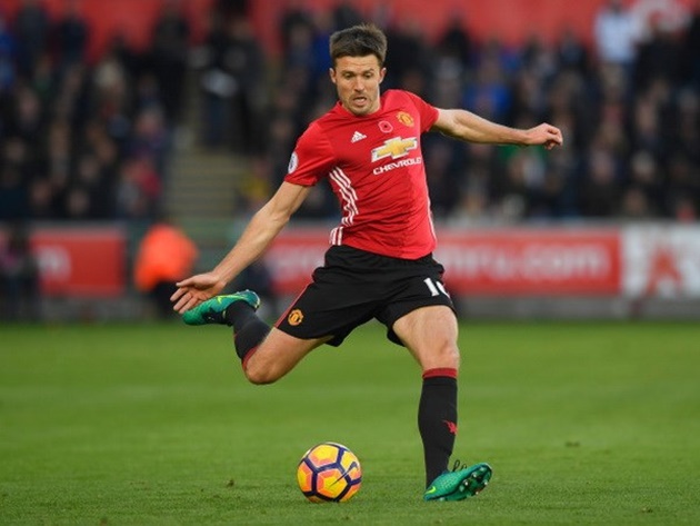 Michael Carrick trở lại ấn tượng.