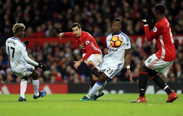 Manchester United giờ mới bắt đầu.