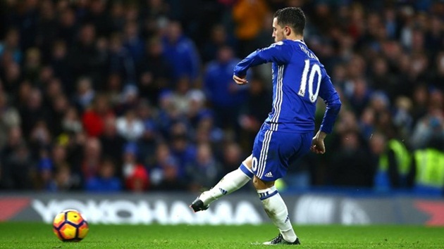 Chelsea 3-0 AFC Bournemouth: Eden Hazard là cầu thủ thứ 6 trong lịch sử Chelsea chạm đến cột mốc 50 bàn tại Premier League, sau Frank Lampard, Didier Drogba, Jimmy Floyd Hasselbaink, Gianfranco Zola và Eidur Gudjohnsen.