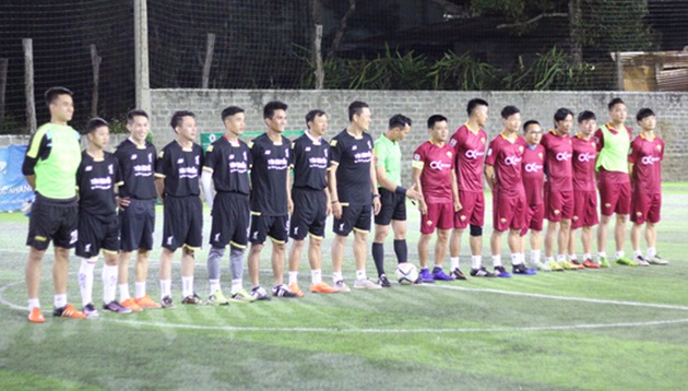 Công Phượng và đồng đội chống lại đội bóng có HLV trưởng Nguyễn Quốc Tuấn của HAGL.