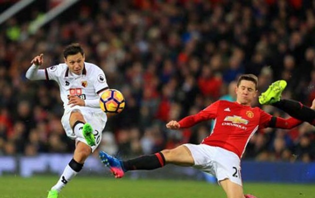 Herrera trở thành hậu vệ thứ 3 án ngữ trước khung thành của David de Gea.