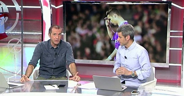 Các BLV kênh Deportes Cuatro cho rằng 'mục tiêu' của Ronaldo là một cầu thủ đội chủ nhà.