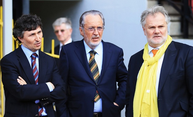 Gia đình Pozzo thừa tham vọng nhưng thiếu tiềm lực.