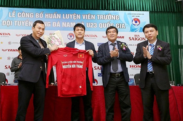 Khi VFF cũng có những khó khăn, điển hình như tài chính.