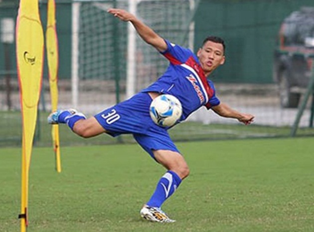Anh Đức xứng đáng là một biểu tượng ở V-League để Công Phương có thể học tập.