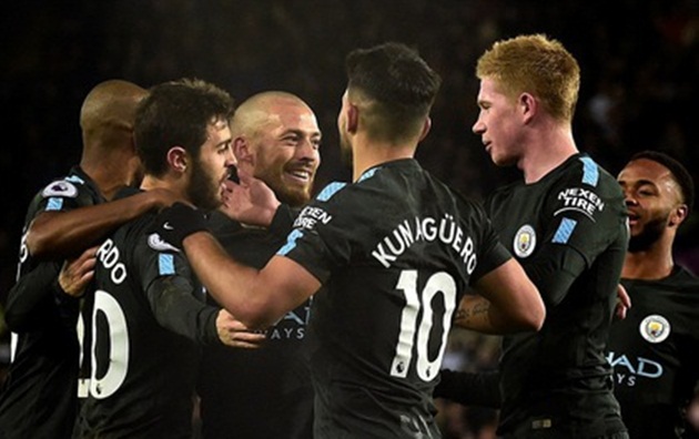Man City thắng liền 15 trận.