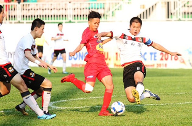 HLV U19 FC Seoul ấn tượng với lối chơi đẹp mắt của U19 HAGL - Bóng Đá