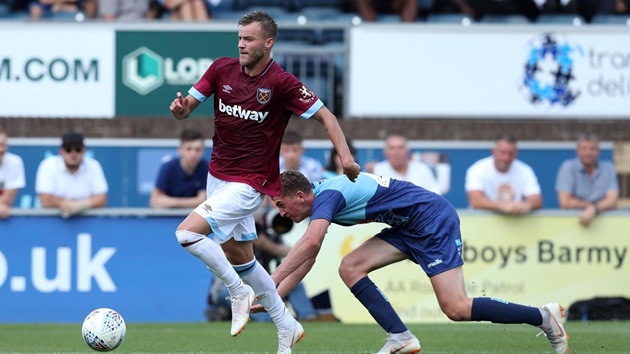 Yarmolenko giúp West Ham đa dạng hơn trong các phương án tấn công.
