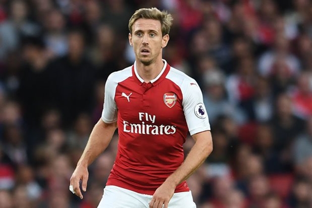 Arsenal nên bán Monreal cho Barca vì lý do này - Bóng Đá