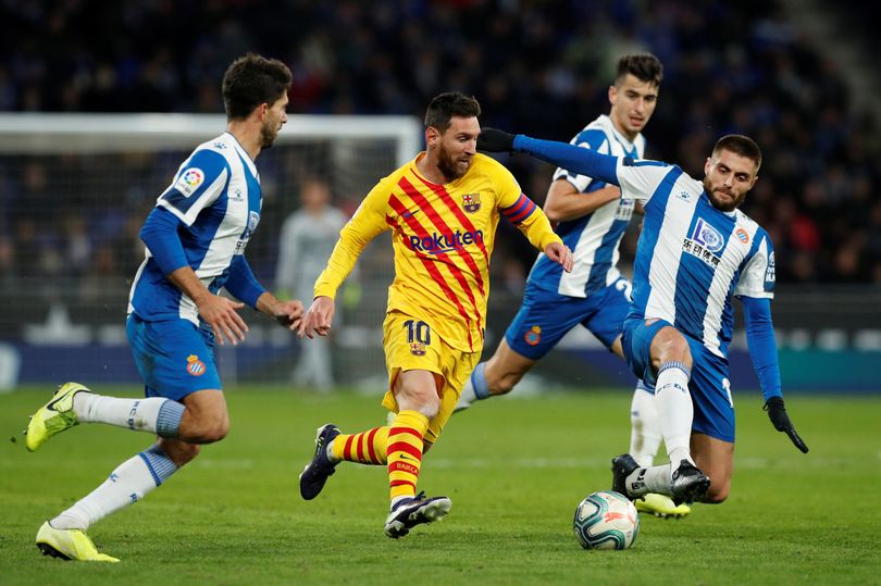 Lionel Messi’s ‘unreal’ dribble against Espanyol sends Barcelona fans wild - Bóng Đá