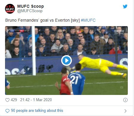 2. Bruno Fernandes vs Everton. Đứng thứ hai trong danh sách này là pha nã đại bác từ ngoài vòng cấm đến từ Fernandes, giúp Man Utd quân bình tỷ số ở màn đối đầu với đội chủ sân Goodison Park tại Champions League.