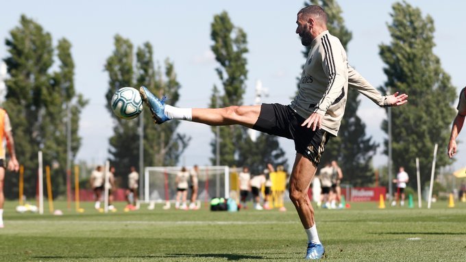 Benzema: Zidane's message is to enjoy playing football - Bóng Đá