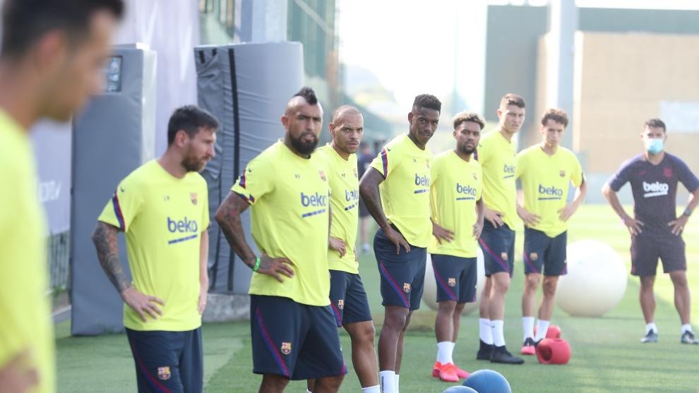 Setien uses five players from Barcelona B in Wednesday's training session - Bóng Đá