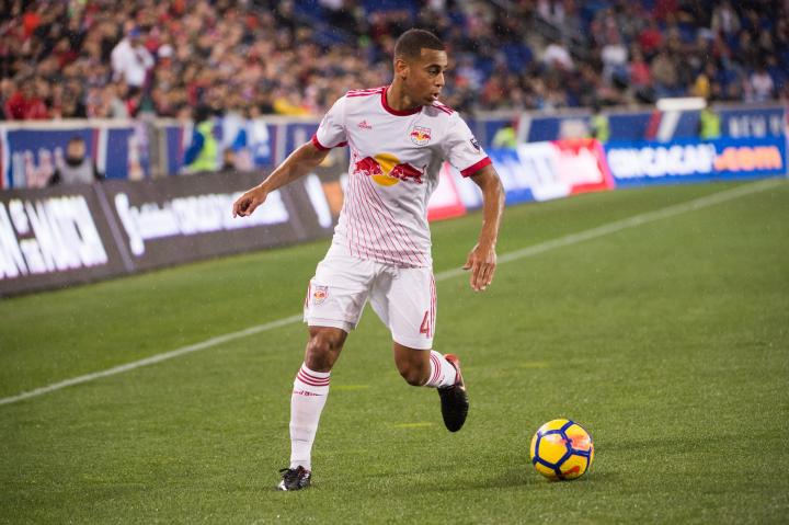 Tiền vệ trung tâm: Tyler Adams (RB Leipzig). Trưởng thành từ lò đào tạo trẻ NY Red Bulls, ngôi sao 21 tuổi đã chuyển đến đầu quân cho Leipzig vào tháng Giêng năm 2019. Tại đây, anh đang ngày càng tiến bộ và chứng minh vai trò quan trọng trong lối chơi đội bóng nước Đức.