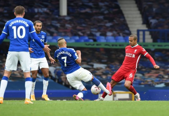 Richarlison sends message to Liverpool star Thiago after shocking red card tackle in Merseyside derby - Bóng Đá