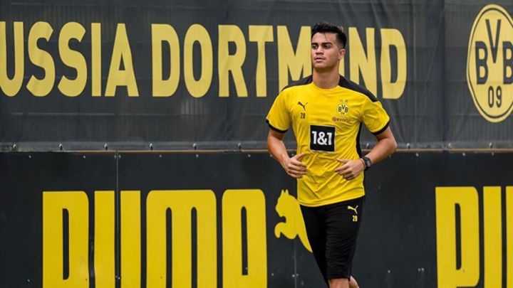 10. Reinier Jesus (Real Madrid - 22,5 triệu euro). Dù thượng tầng Los Blancos rất mong đợi cầu thủ người Brazil tỏa sáng trong khoảng thời gian cho mượn tại Borussia Dortmund, tuy nhiên việc không thường xuyên được trọng dụng đã khiến anh dần bị lu mờ so với các ngôi sao đồng trang lứa.