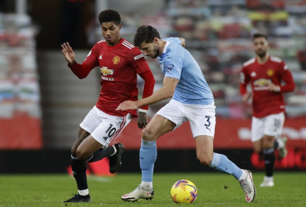 Dias đang giúp hàng phòng ngự Man City hồi sinh.