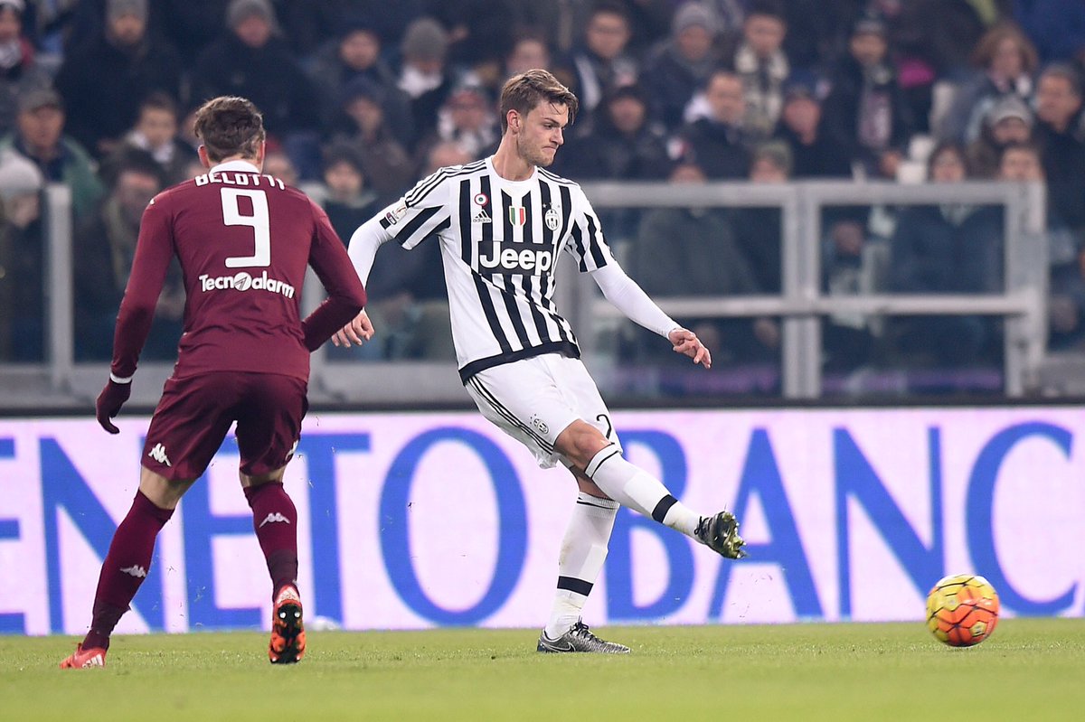 Rugani là một trong những trung vệ trẻ xuất sắc nhất Serie A. Ảnh: Internet.