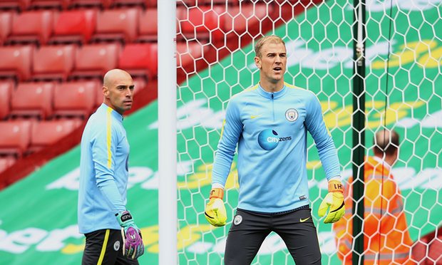 Man CIty nắm chắc tấm vé vào vòng bảng Champions League