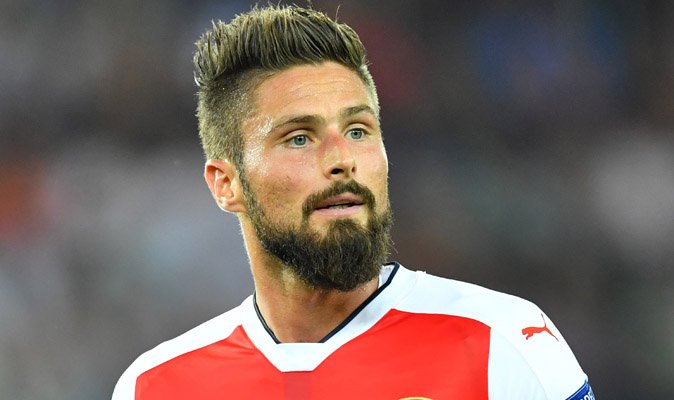 Giroud đã trở nên tốt hơn nhờ làm cha