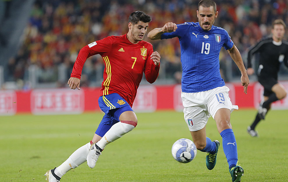 Morata thất vọng vì Tây Ban Nha chỉ có 1 điểm. Ảnh: Internet.