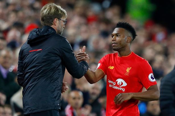Daniel Sturridge và ông thầy Juergen Klopp. Ảnh: Internet.