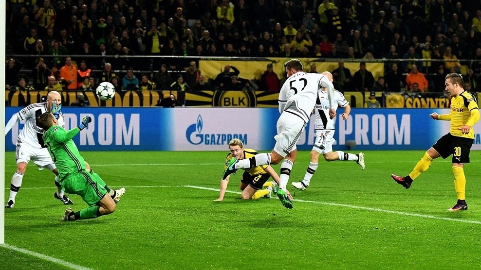 Dortmund hủy diệt Legia