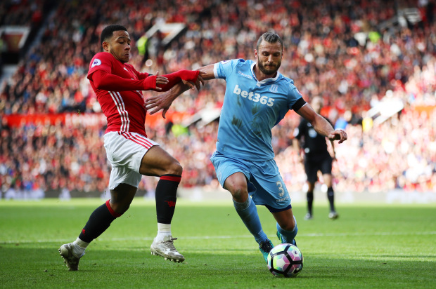 Depay sắp rời Manchester United