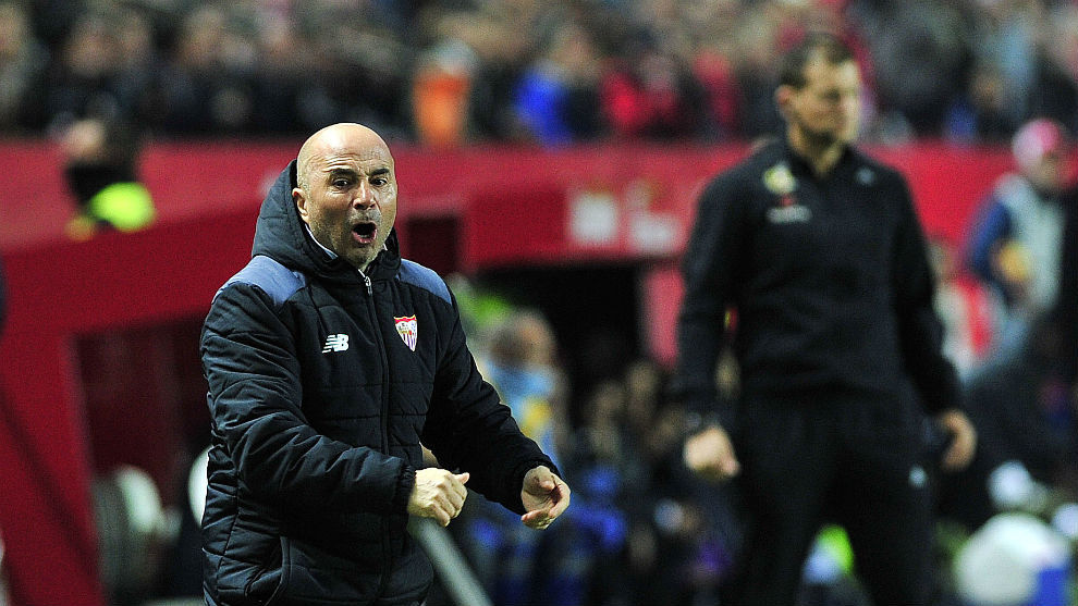Sampaoli trong chiến thắng đêm qua