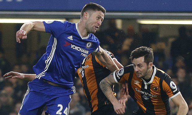 Pha va chạm của Cahill và Mason