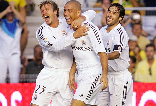 Những cái tên như Beckham hay Ronaldo, Raul từng bị la ó