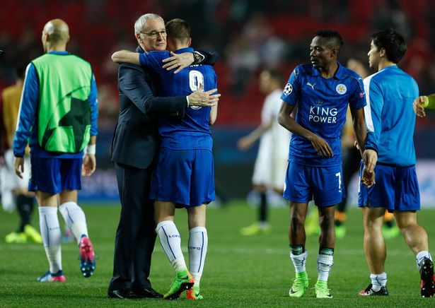 Ranieri bị sa thải vì cầu thủ đâm sau lưng?