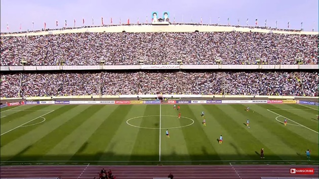 Chùm ảnh: Iran hạ gục Trung Quốc trước 100 ngàn CĐV - Bóng Đá