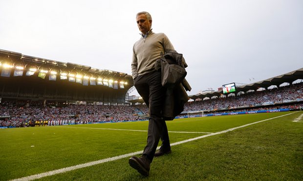 Mourinho đang châm biếm Wenger?