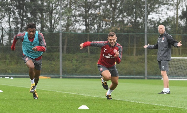 Jack Wilshere đã trở lại tập luyện cùng các đồng đội.