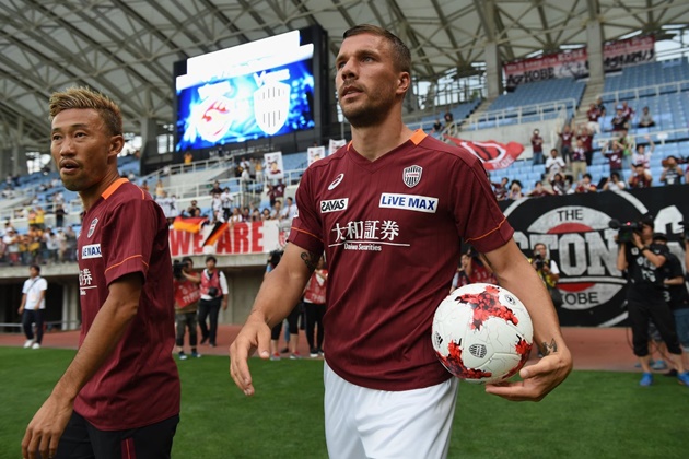 Vissel Kobe đang là CLB đứng giữa ở giải vô địch quốc gia Nhật Bản (J1 League).