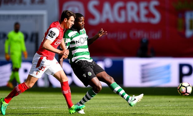 Slaven Bilic đã có những phát biểu lạc quan về thương vụ William Carvalho.