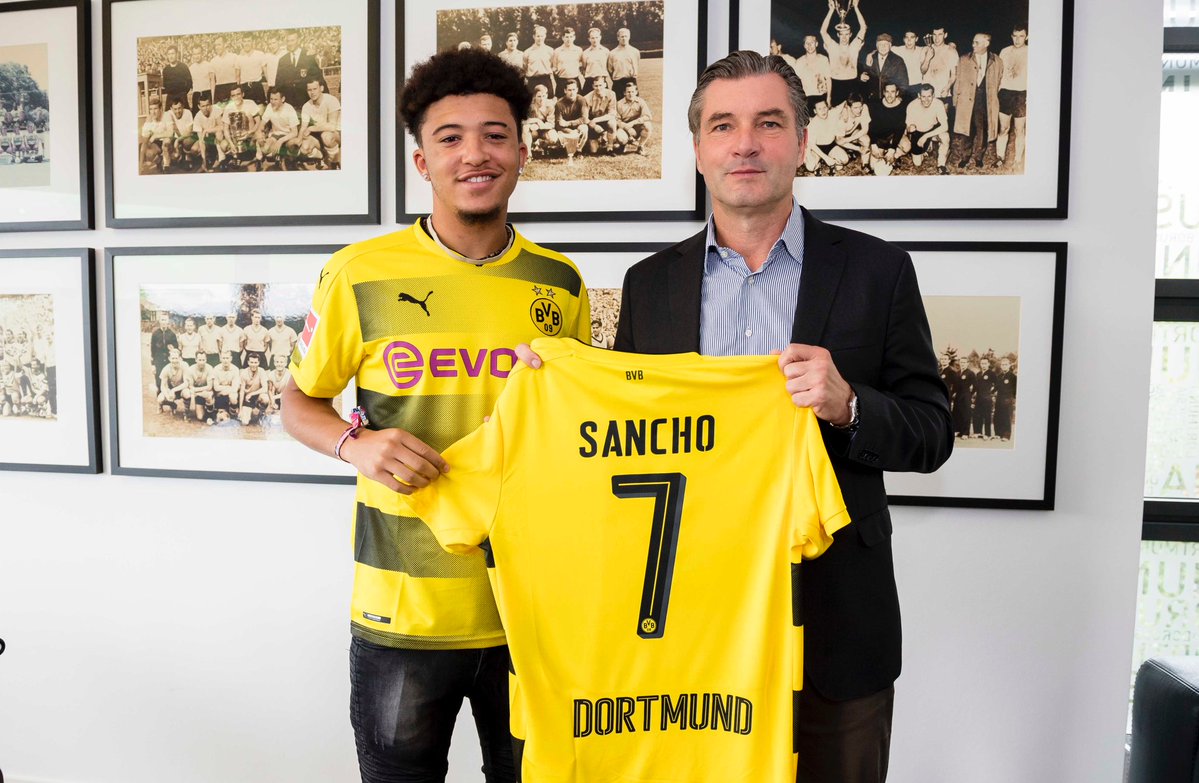 Jadon Sancho đã cập bến Borussia Dortmund.