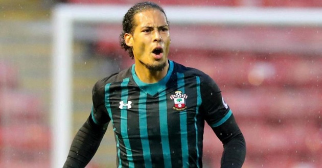Virgil van Dijk trở lại ngày đội U23 Southampton bị "thảm sát"
