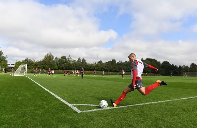 Doncaster Rovers chỉ là một CLB đang chơi ở giải hạng 3 Anh (League One), chính vì thế, cơ hội ra sân sẽ đến với rất nhiều cầu thủ trẻ của Arsenal.